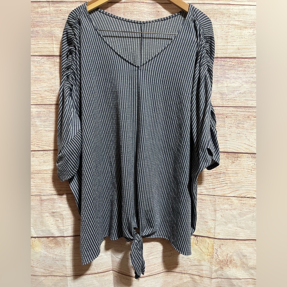 Chic size 4X blue and White Striped Women's Blouse. Oversized and very comfy.